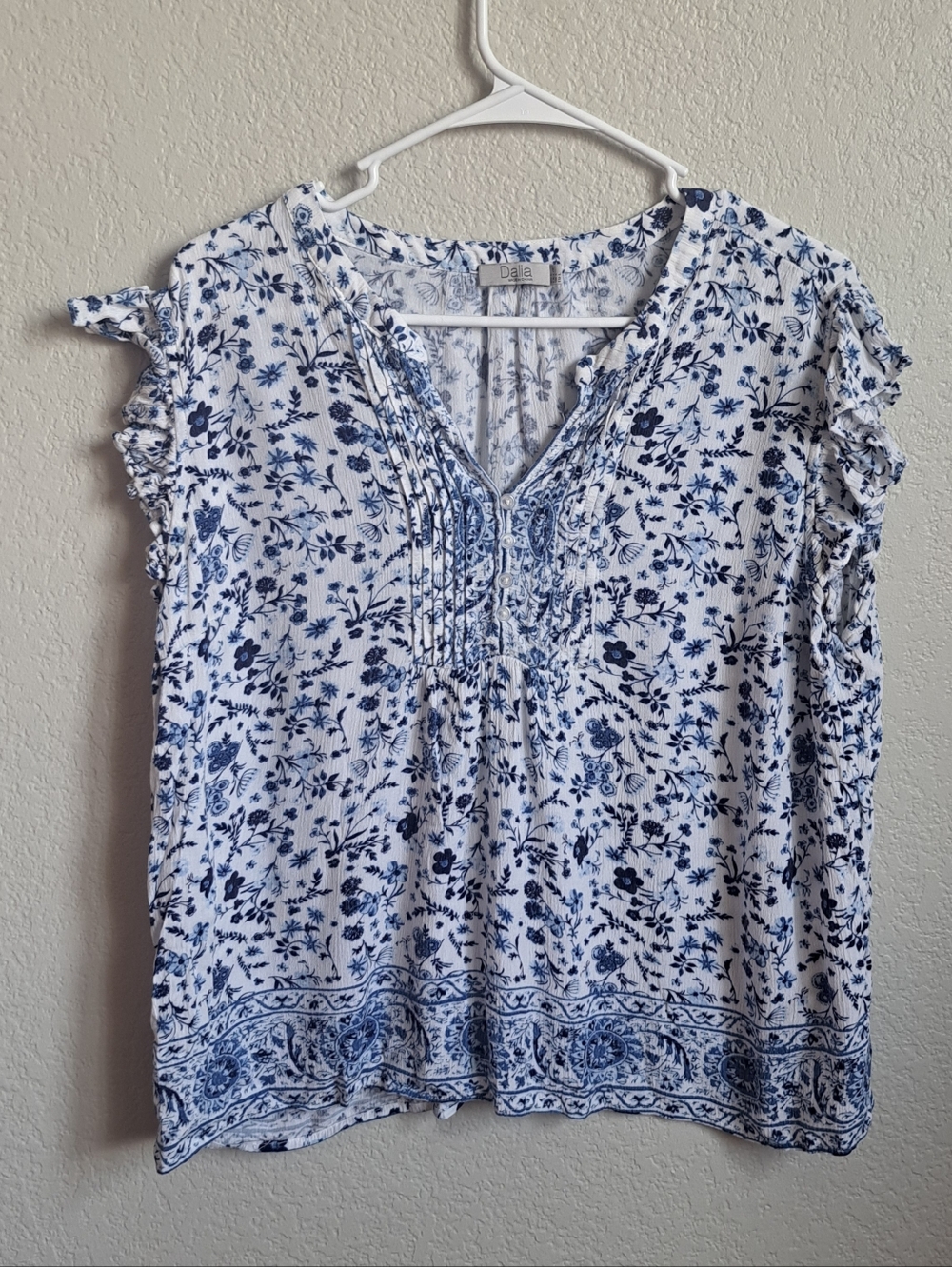 Dalia Blue White Floral Ruffle Sleeve Blouse Size Large Cottagecore Summer